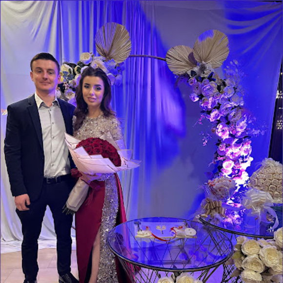 Meet your Posher, Nora - Picture 1 of 1